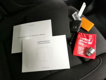 Volvo XC40 Recharge 69kWh Core (231 ps) - PARK ASSIST - LED - LANE DEPARTUR