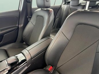 Mercedes-Benz A Class 1.3 A200 Sport 7G-DCT (163 ps) - HEATED LEATHER - COMFORT PACK