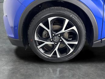 Toyota C-HR 1.8 VVT-h Design CVT (122 ps) - NAV - HEATED SEATS - LANE DEPART