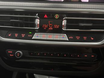 BMW iX3 80kWh M Sport Pro (286 ps) - GESTURE CONTROL - HUD - PARK ASSIST