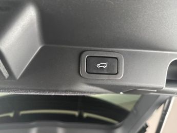Land Rover Range Rover Sport 2.0 P400e 13.1kWh GPF Autobiography Dynamic Plug-in 4WD (404 ps)
