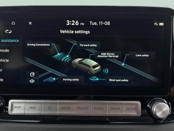 Hyundai Kona 64kWh Premium (10.5kW Charger) (204 ps) - UPGRADED SOUND - LED