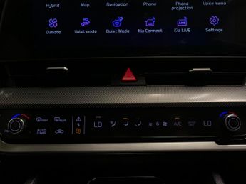 Kia Sportage 1.6 h T-GDi GT-Line (226 bhp) - LANE DEPARTURE  - LANE FOLLOWING