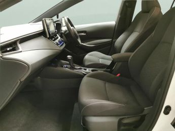 Toyota Corolla 1.8 VVT-h Icon CVT (140 ps) - LANE DEPARTURE ALERT - BLUETOOTH