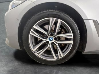 BMW i4 40 83.9kWh Sport Gran Coupe eDrive (340 ps) - HK AUDIO - WIRELES