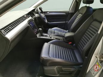 Volkswagen Passat 1.5 TSI EVO SEL DSG (150 ps) - PADDLE SHIFT - PARK SENSORS - AIR