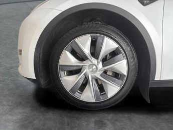 Tesla Model Y (Dual Motor) Long Range 4WDE (384 bhp) - HEATED STEERING - WIFI