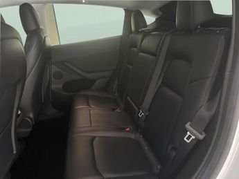 Tesla Model Y (Dual Motor) Long Range 4WDE (384 bhp) - HEATED STEERING - WIFI