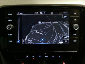 Volkswagen Passat 1.5 TSI EVO SEL DSG (150 ps) - PADDLE SHIFT - PARK SENSORS - AIR