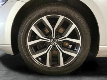 Volkswagen Passat 1.5 TSI EVO SEL DSG (150 ps) - PADDLE SHIFT - PARK SENSORS - AIR