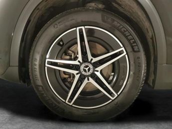 Mercedes-Benz EQA EQA 250+ 70.5kWh AMG Line (190 ps) - HEATED LEATHER