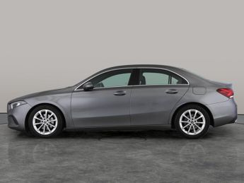 Mercedes-Benz A Class 1.3 A200 Sport 7G-DCT (163 ps) - HEATED LEATHER - COMFORT PACK