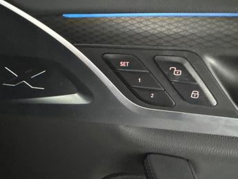 BMW iX3 80kWh M Sport Pro (286 ps) - GESTURE CONTROL - HUD - PARK ASSIST