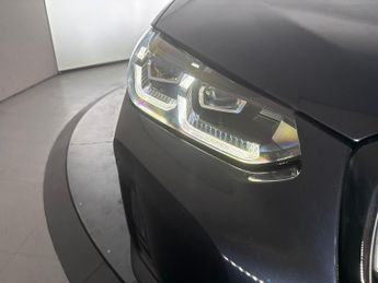 BMW iX3 80kWh M Sport Pro (286 ps) - GESTURE CONTROL - HUD - PARK ASSIST