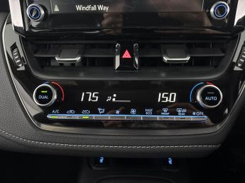 Toyota Corolla 2.0 VVT-h GR SPORT CVT (184 ps) - REVERSE CAM - NAV - HEATED SEA