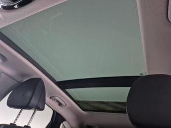 Hyundai Tucson 1.6 T-GDi 13.8kWh Ultimate Plug-in 4WD (265 ps) - ACTIVE LANE AS