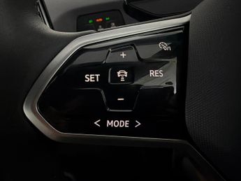 Volkswagen ID.3 Pro Performance 58kWh Life (204 ps) - ACTIVE LANE ASSIST - LED -