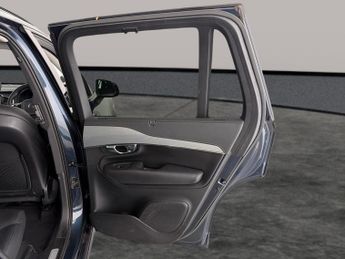 Volvo XC90 2.0h T8 Recharge 18.8kWh Plus Plug-in 4WD (455 ps) - 360 CAM