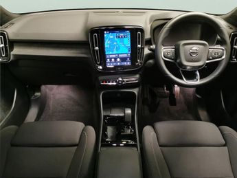 Volvo XC40 Recharge 69kWh Plus (231 ps) - KEYLESS ENTRY - PARK ASSIST - LED