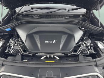 BMW iX1 30 66.5kWh M Sport xDrive (11kW Charger) (313 ps) - PARK ASSIST 