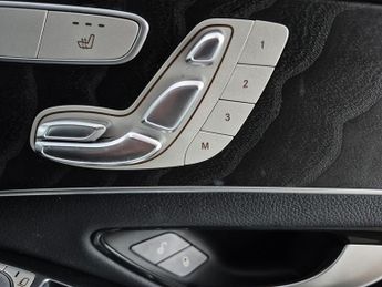 Mercedes-Benz C Class 2.0 C300de 13.5kWh AMG Line Night Edition (Premium) Plug-in G-Tr