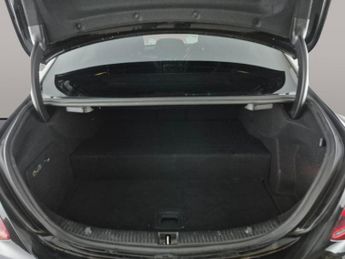 Mercedes-Benz C Class 2.0 C300de 13.5kWh AMG Line Night Edition (Premium) Plug-in G-Tr