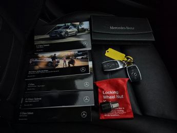 Mercedes-Benz C Class 2.0 C300de 13.5kWh AMG Line Night Edition (Premium) Plug-in G-Tr