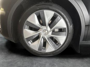 Tesla Model Y (Dual Motor) Long Range 4WDE (384 bhp) - HEATED STEERING