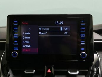 Toyota Corolla 1.8 VVT-h Icon CVT (140 ps) - LANE DEPARTURE ALERT - WIFI - LANE