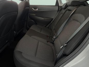 Hyundai Kona 64kWh Premium (10.5kW Charger) (204 ps) - UPGRADED SOUND - LED