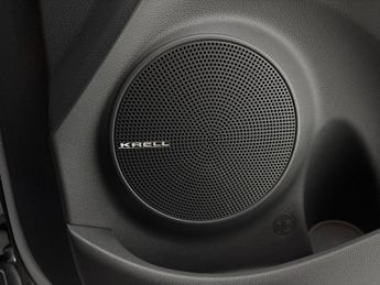 Hyundai Kona 64kWh Premium (10.5kW Charger) (204 ps) - UPGRADED SOUND - LED