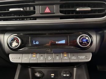 Hyundai Kona 1.6 h-GDi SE Connect DCT (141 ps) - CRUISE - CLIMATE CONTROL - P