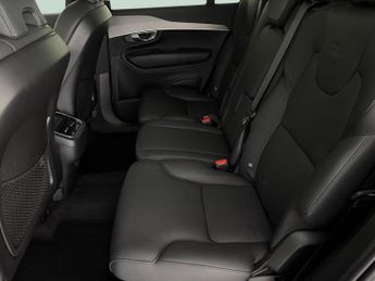 Volvo XC90 2.0 B5 MHEV Core 4WD (250 ps) - LED - REVERSE CAM - 7 SEATS