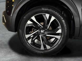 Peugeot E-2008 50kWh GT (7kW Charger) (136 ps) - LED - REVERSE CAM - NAV