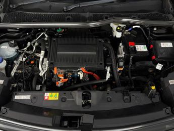 Peugeot E-2008 50kWh GT (7kW Charger) (136 ps) - LED - REVERSE CAM - NAV