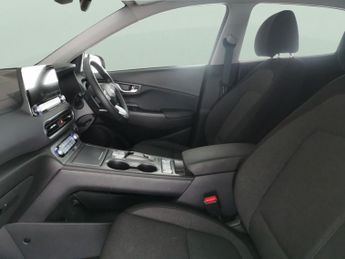 Hyundai Kona 64kWh Premium (10.5kW Charger) (204 ps) - KEYLESS ENTRY - LED - 