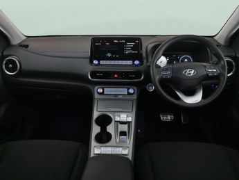 Hyundai Kona 64kWh Premium (10.5kW Charger) (204 ps) - KEYLESS ENTRY - LED - 
