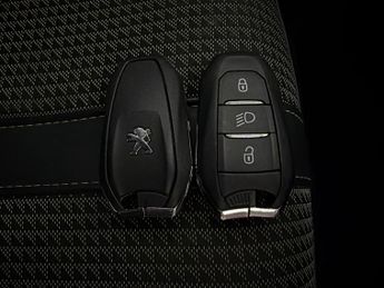Peugeot E-2008 50kWh GT (7kW Charger) (136 ps) - LED - REVERSE CAM - NAV