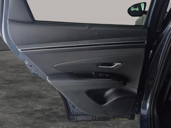 Hyundai Tucson 1.6 T-GDi 13.8kWh Ultimate Plug-in 4WD (265 ps) - ACTIVE LANE AS