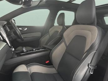 Volvo XC60 2.0 B5 MHEV R-Design Pro AWD (235 ps) - SURROUND VIEW - SENSUS S