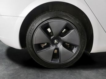 Tesla Model 3 Saloon RWD (241 bhp) - PARK ASSIST - LED - REVERSE CAM