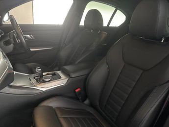 BMW 3 Series 2.0 320d M Sport xDrive (190 ps) - LEATHER - HK AUDIO - WIRELESS
