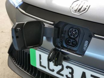 MG Mg5 61.1kWh Trophy Long Range (156 ps) - REVERSE CAM - NAV - LEATHER