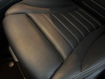 Mercedes-Benz EQC EQC 400 80kWh AMG Line 4MATIC (408 ps) - HEATED LEATHER - COMFOR