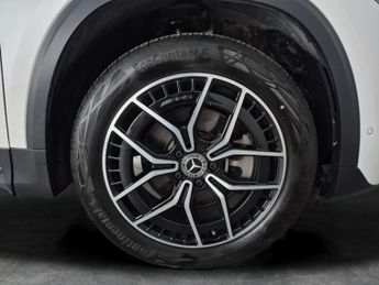 Mercedes-Benz EQA EQA 300 66.5kWh AMG Line (Premium) 4MATIC (228 ps) - HEATED SEAT