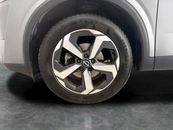 Nissan Qashqai 1.3 DIG-T MHEV N-Connecta XTRON (158 ps) - INTELLIGENT LANE INTE