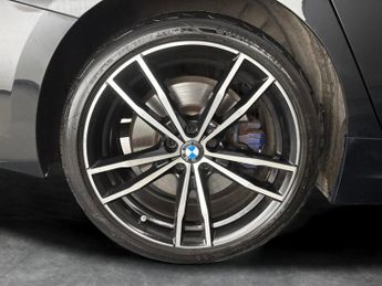 BMW 3 Series 2.0 320d M Sport xDrive (190 ps) - LEATHER - HK AUDIO - WIRELESS