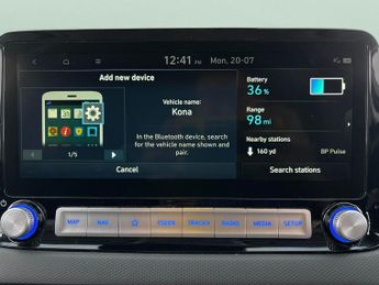 Hyundai Kona 64kWh Premium (10.5kW Charger) (204 ps) - UPGRADED SOUND - LED