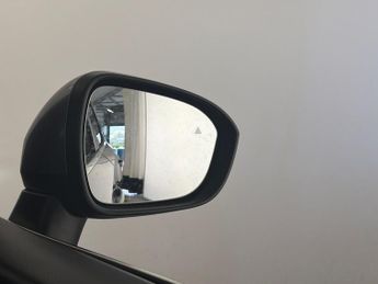 Nissan Qashqai 1.3 DIG-T MHEV N-Connecta XTRON (158 ps) - INTELLIGENT LANE INTE