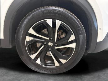 Peugeot E-2008 50kWh GT (7kW Charger) (136 ps) - LED - REVERSE CAM - NAV
